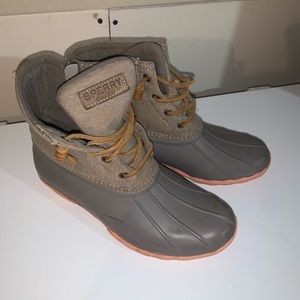 Sperry fleece lined boots